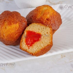 Кекс нежный с начинкой со вкусом абрикоса